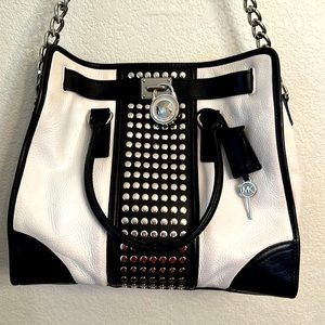 MICHAEL Kors Tote Hamilton Center Stripe Studded Large in White and Black